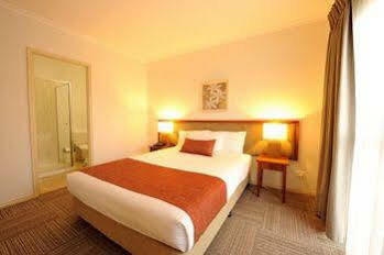 Quest Aparthotel 4*